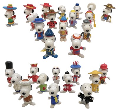 Lot 613 - A collection of twenty-nine vintage 1999...