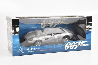 Lot 1759 - JAMES BOND; an AutoArt James Bond Collection,...