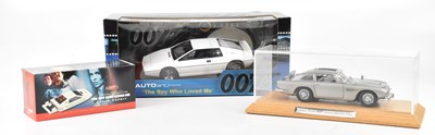 Lot 1760 - JAMES BOND; an AutoArt James Bond Collection,...