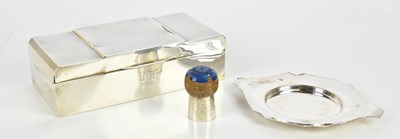 Lot 1181 - E J TREVITT & SONS; a George V hallmarked...