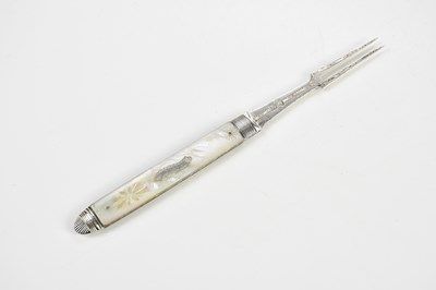 Lot 1154 - A hallmarked silver Georgian folding fruit...