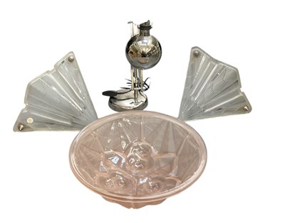 Lot 122 - A pair of early 20th century frosted glass Art...