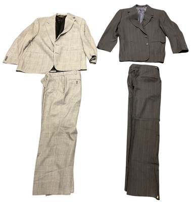 Lot 577 - Two gentleman's suits by Tom James and Brooks...