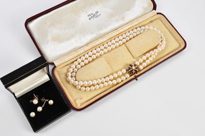 Lot 380 - A double row of cultured pearls, with 9ct...