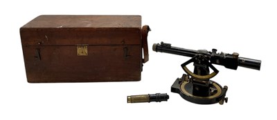Lot 415 - A WWI period military artillery director No 5,...