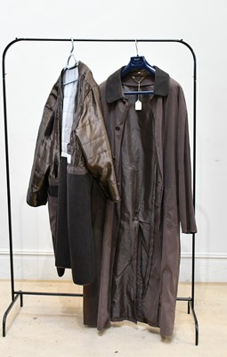 Lot 774 - RAINMAN BY FOUR SEASONS; a water resistant...