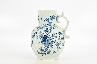 Lot 1600 - WORCESTER; an 18th century blue and white...