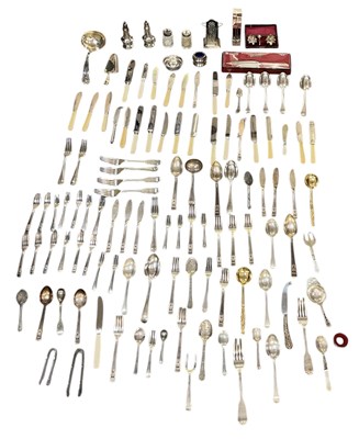 Lot 1016 - A small quantity of silver plated items...