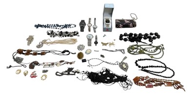Lot 1668 - A quantity of costume jewellery including...