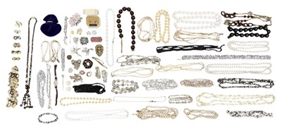 Lot 1659 - A quantity of modern and vintage costume...