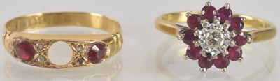 Lot 1261 - Two 18ct gold rings, comprising a diamond and...