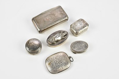 Lot 1200 - A French Continental silver snuff box of...