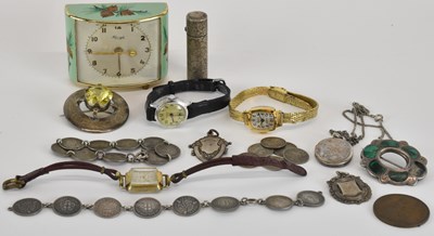 Lot 1661 - Various items of costume jewellery and...