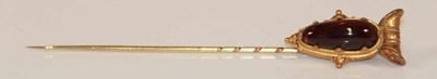 Lot 382 - A large Victorian yellow metal and garnet...