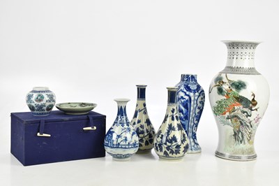 Lot 76 - An 18th century Chinese blue and white Export...