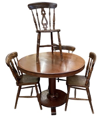 Lot 58 - A Victorian mahogany circular dining table,...
