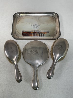 Lot 487 - A matched George V hallmarked silver five...
