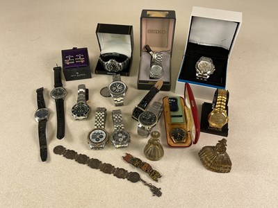 Lot 621 - A collection of more modern and some vintage...