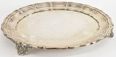 Lot 1035 - GLADWYN LTD; a George V hallmarked silver tray...