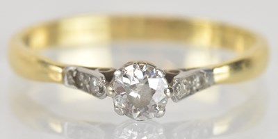 Lot 1244 - An 18ct yellow gold diamond solitaire ring,...