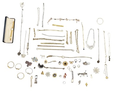Lot 1629 - A large quantity of assorted costume jewellery...