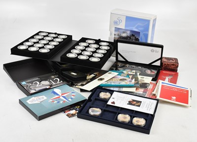 Lot 2510 - A collection of modern commemorative coins,...