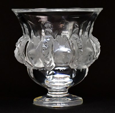 Lot 302 - RENÉ LALIQUE (French, 1860-1945); a clear and...