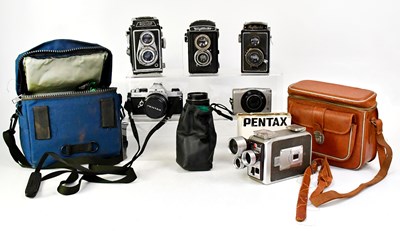 Lot 412 - A collection of cameras to include a...