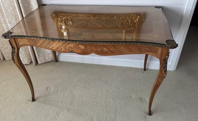 Lot 723 - A 19th century mahogany side table with single...