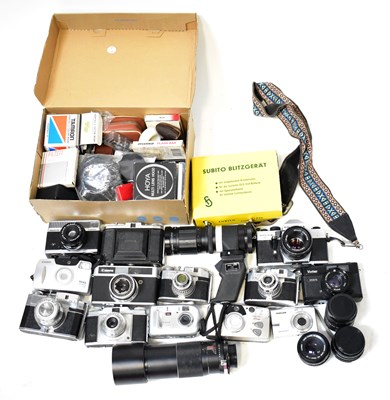 Lot 417 - A collection of cameras and accessories, to...