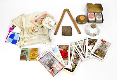 Lot 649 - Mixed early 20th century collectibles...