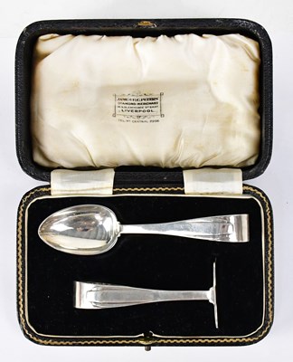Lot 563 - THOMAS BRADBURY & SONS LTD; a cased Elizabeth...