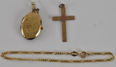 Lot 1313 - A 9ct yellow gold fine link bracelet, length...