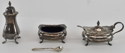 Lot 1061 - WILLIAM SUCKLING; an Elizabeth II hallmarked...