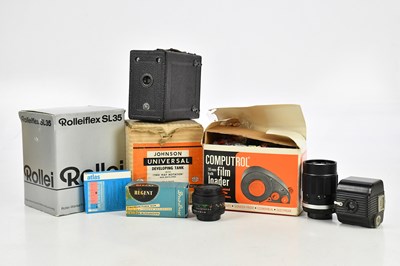 Lot 2487 - A collection of cameras and accessories,...