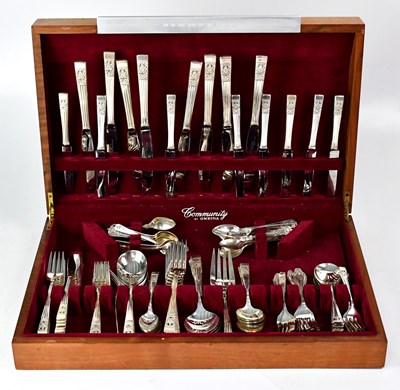 Lot 551 - A canteen of Community Plate cutlery by Oneida.