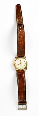 Lot 999 - AVIA; a 9ct gold cased gentlemen's wristwatch,...