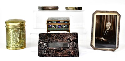 Lot 362 - A collectors' lot comprising a 950 grade...