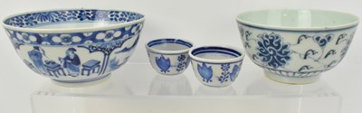Lot 660 - Four 19th century Oriental porcelain bowls,...