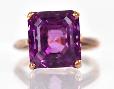 Lot 746 - An 18ct yellow gold cocktail ring set with a...