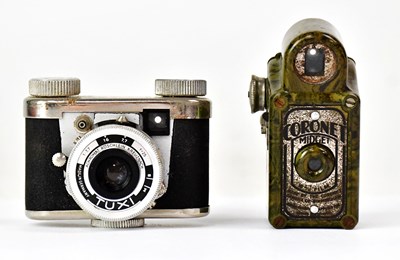 Lot 428 - A Kunic Walter Tuxi sub miniature camera in...