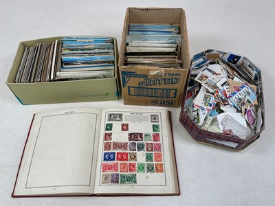 Lot 249 - A quantity of world and Commonwealth stamps,...