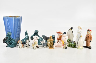 Lot 159 - A mixed collection of ceramic figures...