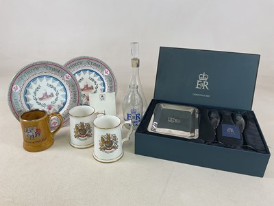 Lot 160 - ROYAL HOUSEHOLD GIFTS; a Christmas 2007 cased...