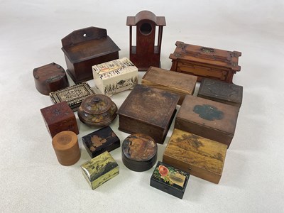 Lot 1050 - A quantity of treen, including wooden boxes,...