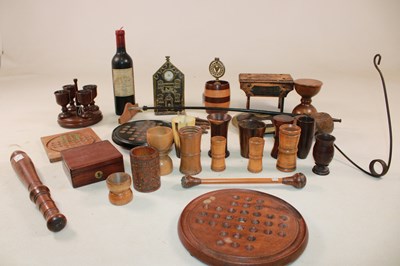 Lot 1029 - A group of collectors' items including a 19th...