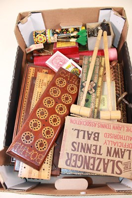 Lot 1030 - A group of collectors' items, all with a...