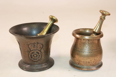 Lot 1121 - A 17th century bronze mortar of Norfolk type,...