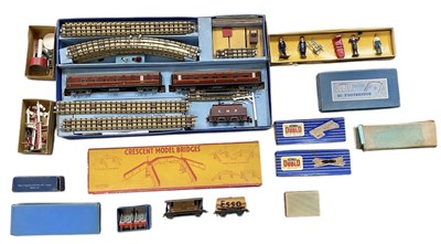 Lot 463 - HORNBY; a boxed Dublo electric train set, with...
