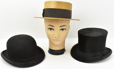 Lot 320 - Vintage hats, comprising a Christys' London...